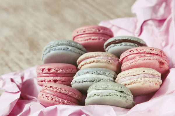 Shabby Chic Background with Macarons — Stock Photo, Image