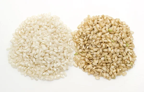 Beyaz pirinç ve kahverengi pirinç
