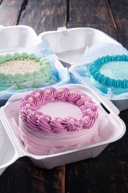 Bento keki. Asya kökenli bir beslenme çantasında küçük bir pasta, ama tüm dünyada başarılı..