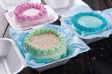 Bento keki. Asya kökenli bir beslenme çantasında küçük bir pasta, ama tüm dünyada başarılı..