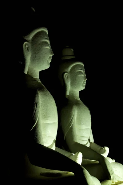 Budha μέσα στη νύχτα — Φωτογραφία Αρχείου