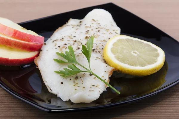 Pangasius fileto elma ve limon ile