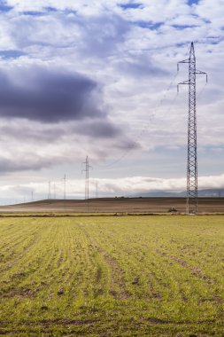 yüksek voltaj iletim hatları