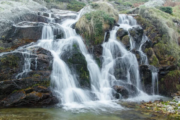 Wasserfall, Landschaft, im Freien — Stockfoto