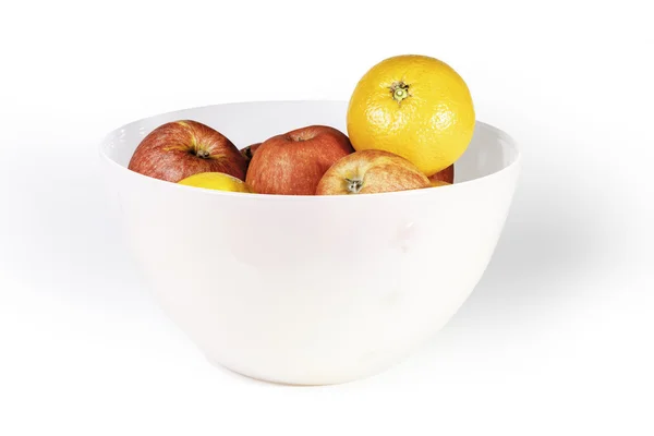 흰색 바탕에 과일 그릇 — 스톡 사진