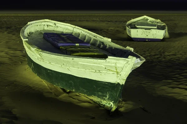 Boats on the beach at night — Stock Photo, Image