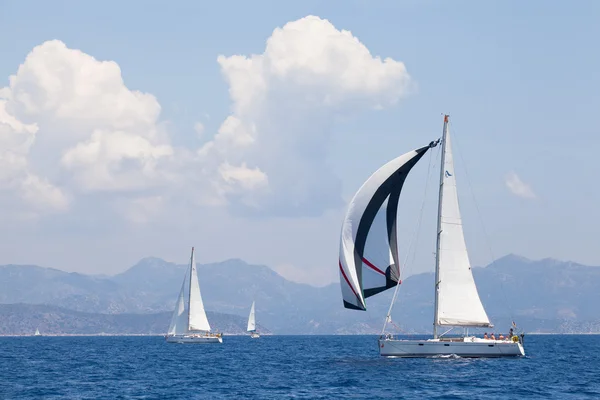 Barcos Competidores Durante la regata de vela Vela y Diversión Trofeo 2012 — Foto de Stock