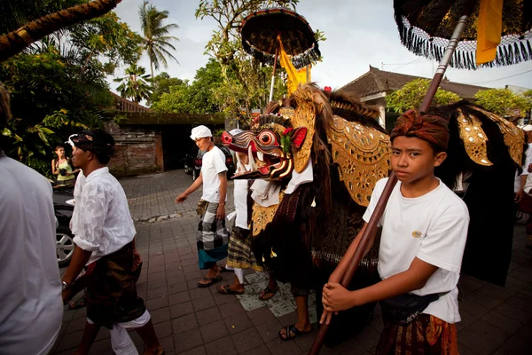 Melasti ayin sessizlik ubud, bali, Endonezya Bali gün önce. — Stok fotoğraf