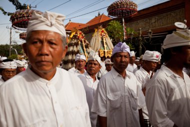 melasti ayin yapılır önce nyepi - sessizlik balinese günü