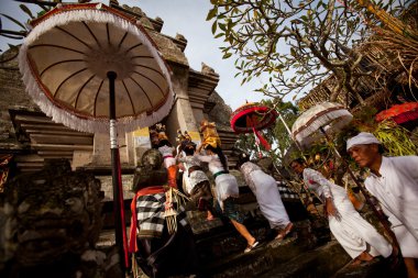 melasti ayini daha önce nyepi gerçekleştirme