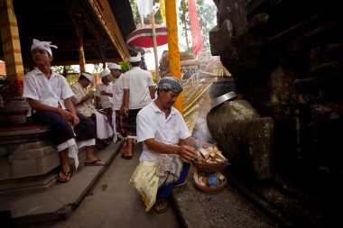 daha önce nyepi melasti ritüel gerçekleştirilir