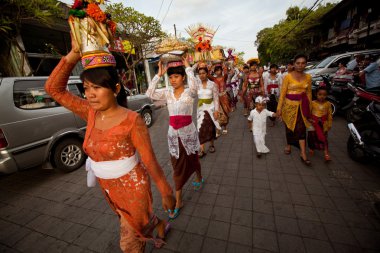 daha önce nyepi melasti ritüel gerçekleştirilir