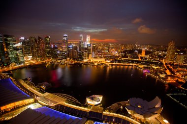 Singapur, gece vakti