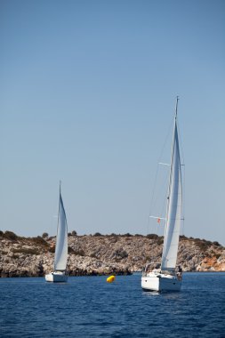 saronic körfez, yunanistan - 23 Eylül: saronic körfez, yunanistan üzerinde 23 Eylül 2012 tarihinde esnasında Yelkenli yat 