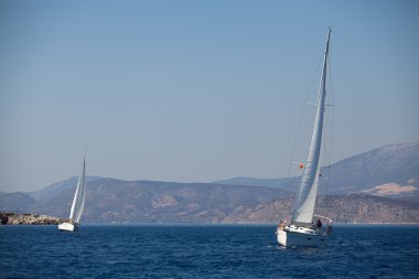 saronic körfez, yunanistan - 23 Eylül: saronic körfez, yunanistan üzerinde 23 Eylül 2012 tarihinde esnasında Yelkenli yat 