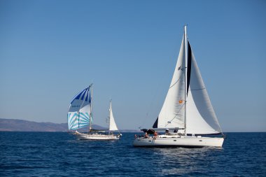 saronic körfez, yunanistan - 23 Eylül: saronic körfez, yunanistan üzerinde 23 Eylül 2012 tarihinde esnasında Yelkenli yat 