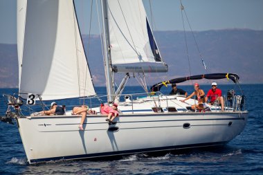 saronic körfez, yunanistan - 23 Eylül: saronic körfez, yunanistan üzerinde 23 Eylül 2012 tarihinde esnasında Yelkenli yat 