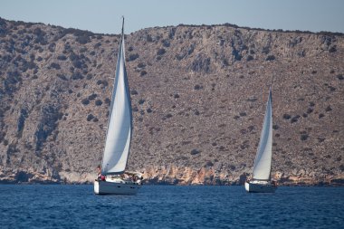 saronic körfez, yunanistan - 23 Eylül: saronic körfez, yunanistan üzerinde 23 Eylül 2012 tarihinde esnasında Yelkenli yat 