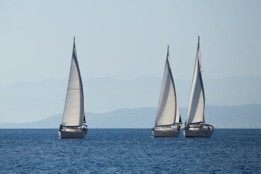 saronic körfez, yunanistan - 23 Eylül: saronic körfez, yunanistan üzerinde 23 Eylül 2012 tarihinde esnasında Yelkenli yat 
