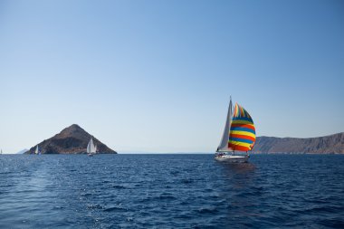 saronic körfez, yunanistan - 23 Eylül: saronic körfez, yunanistan üzerinde 23 Eylül 2012 tarihinde esnasında Yelkenli yat 