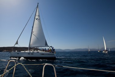 saronic körfez, yunanistan - 23 Eylül: saronic körfez, yunanistan üzerinde 23 Eylül 2012 tarihinde esnasında Yelkenli yat 