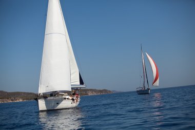 saronic körfez, yunanistan - 23 Eylül: saronic körfez, yunanistan üzerinde 23 Eylül 2012 tarihinde esnasında Yelkenli yat 