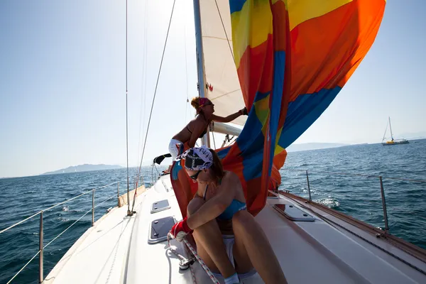 SARONIC GULF, GREECE - SEPTEMBER 23: Boats Competitors During of sailing regatta "Viva Greece 2012" on September 23, 2012 on Saronic Gulf, Greece. — Stock Photo, Image