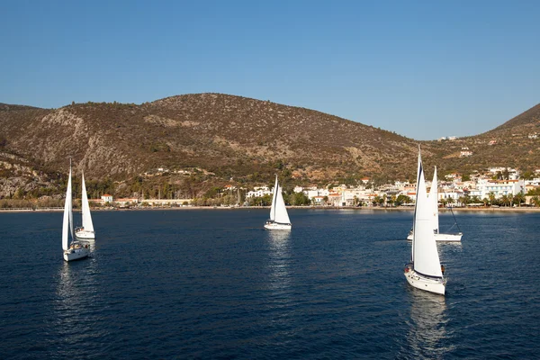 SARONIC GULF, GREECE - SEPTEMBER 23: Boats Competitors During of sailing regatta "Viva Greece 2012" on September 23, 2012 on Saronic Gulf, Greece — Stock Photo, Image