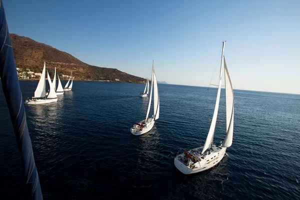 SARONIC GULF, GREECE - SEPTEMBER 23: Boats Competitors During of sailing regatta "Viva Greece 2012" on September 23, 2012 on Saronic Gulf, Greece — Stock Photo, Image