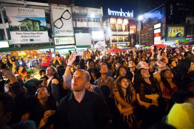 Chiangmai, Tayland - 31 Aralık: şehir merkezinde geri sayım yeni yıl kutlamaları sırasında toplandı.,