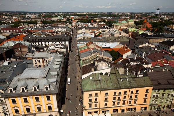 KRAKOW, POLONIA - 18 DE JULIO: Una vista aérea del casco antiguo de Cracovia, 18 de mayo de 2012 en Cracovia, Polonia . — Foto de Stock