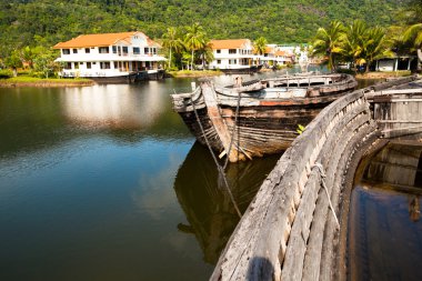 eski balıkçı köyü, yeni otel inşaatı 11 Mart 2012 tarihinde ko chang, Tayland