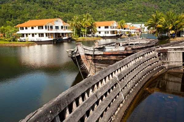 Construcción de nuevos hoteles en el antiguo pueblo pesquero, 11 de marzo de 2012 en Ko Chang, Tailandia —  Fotos de Stock