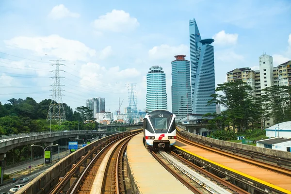 Θέα της πόλης από kelana jaya γραμμή στην Κουάλα Λουμπούρ. — Φωτογραφία Αρχείου