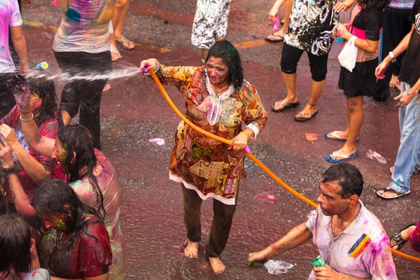 KUALA LUMPUR, MALAYSIA - MAR 31: celebrada Holi Festival of Colors, 31 de março de 2013 em Kuala Lumpur, Malásia. Holi, marca a chegada da primavera, sendo um dos maiores festivais da Ásia . — Fotografia de Stock