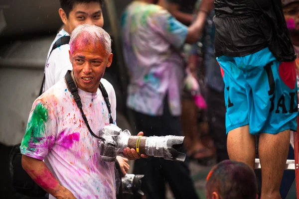 KUALA LUMPUR, MALASIA - 31 DE MARZO: Celebración del Holi Festival of Colors, 31 de marzo de 2013 en Kuala Lumpur, Malasia. Holi, marca la llegada de la primavera, siendo uno de los festivales más grandes de Asia . — Foto de Stock