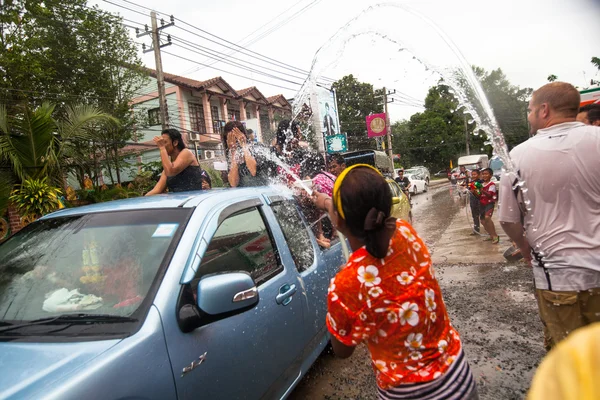 KO CHANG, THAILAND - APR 13: comemorado Festival de Songkran, em 13 de abril de 2013 em Ko Chang, Tailândia . — Fotografia de Stock