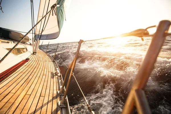 Segling regatta i Egeiska havet — Stockfoto