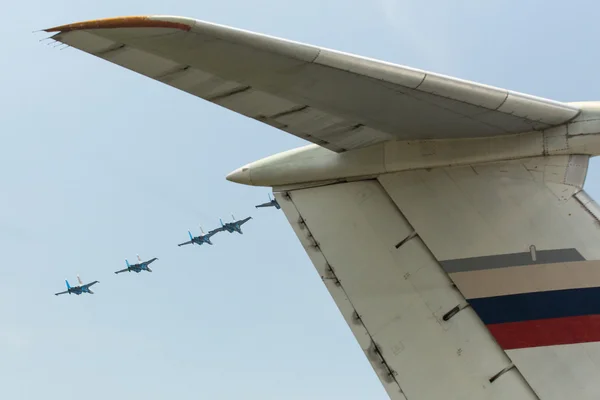 Aerobatic tem Russian Knights performing during show — Stock Photo, Image