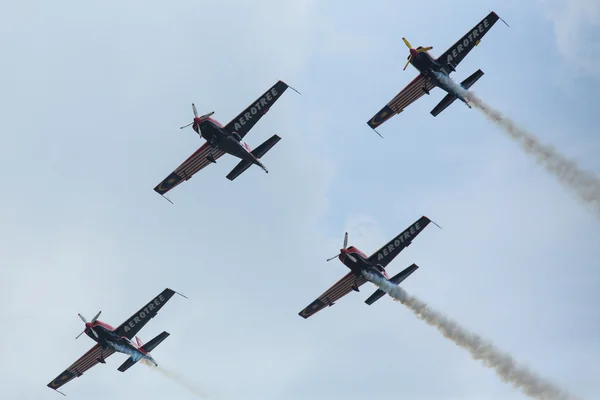 Aerobatic team performance — Stock Photo, Image