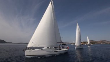 Peloponnese, Yunanistan-8 Mayıs: tekne yelken yelkenli ellada 2013, 8 Mayıs 2013 peloponnese, Yunanistan'ın 9 bahar sırasında rakip