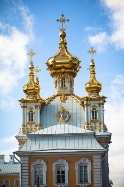 Peterhof, Rusya Federasyonu - 1 Temmuz: peterhof palace st. petersburg, Rusya Federasyonu, 1 Mayıs 2012'peterhof, Rusya yanında. adı petrodvorets için 1944 yılında değiştirildi, orijinal adı 1997 yılında restore edildi.