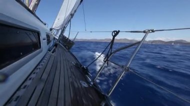 Yunanistan 'a yelken açmak. Yatçılık. (HD)