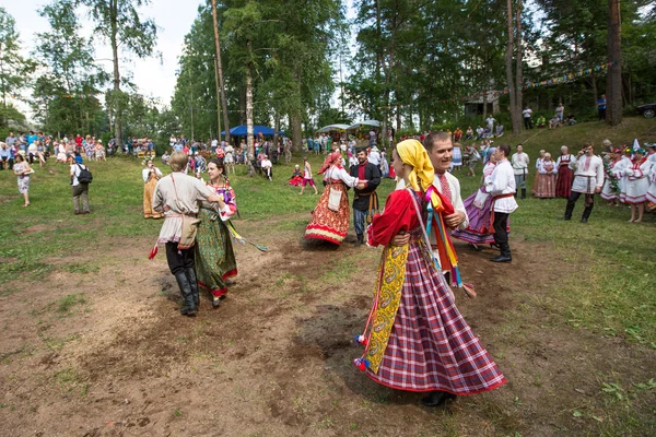 La gente local celebró el Día de Ivan Kupala —  Fotos de Stock