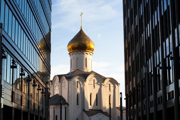 モスクワ トヴェルスカヤ zastava で聖ニコラスの神殿 — ストック写真