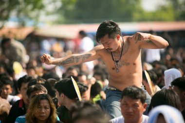 Tanımlanamayan katılımcı ana gün tören mümkün khong khuen