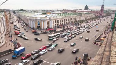 Timelapse: kuşbakışı trafik st. peterburg Merkezi'nde, Rusya (shot full hd timelapse)