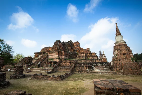 Temple Wat Mahathat, Ayutthaya, Tailândia . — Fotografia de Stock