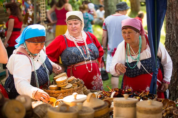 Lokale bevolking ivan kupala gevierd — Stockfoto