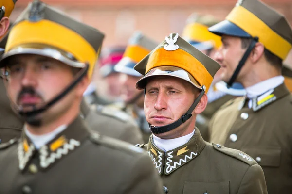 Oidentifierade deltagare högtiden för den polska kavalleriet — Stockfoto